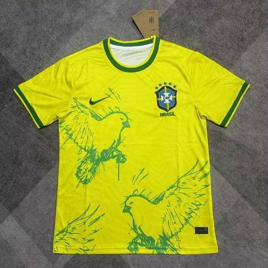 Maillot Brésil Édition Spécial Oiseaux Jaunes 24/25